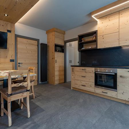 Bluebell Apartments Livigno Esterno foto