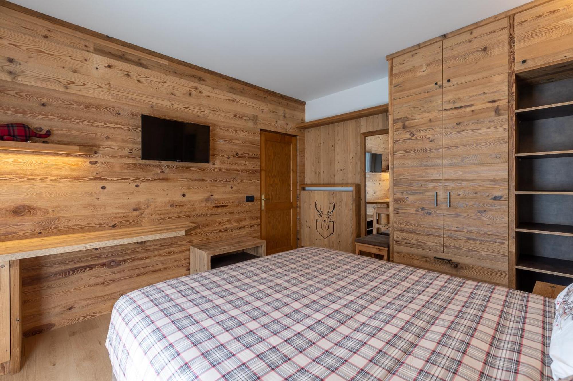 Bluebell Apartments Livigno Esterno foto